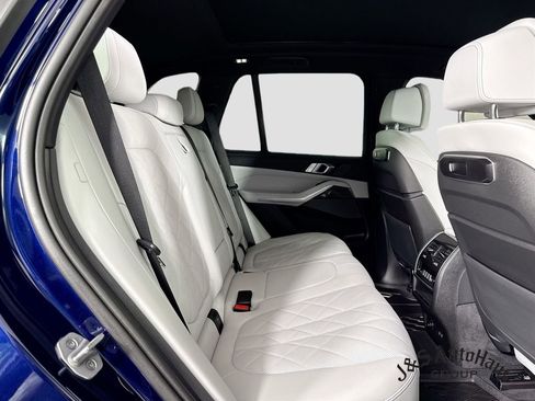 Used 2025 BMW X5 M60i w/ Climate Comfort Package AWD/4WD image 34