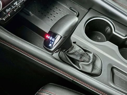 Used 2025 Dodge Durango GT AWD/4WD image 16
