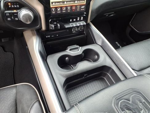 Used 2019 RAM 1500 Laramie image 23