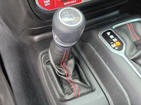 Used 2022 Jeep Gladiator Rubicon image 36