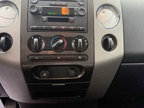 Used 2004 Ford F150 Lariat image 23