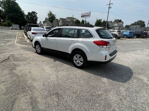 Used 2013 Subaru Outback 2.5i AWD/4WD image 5
