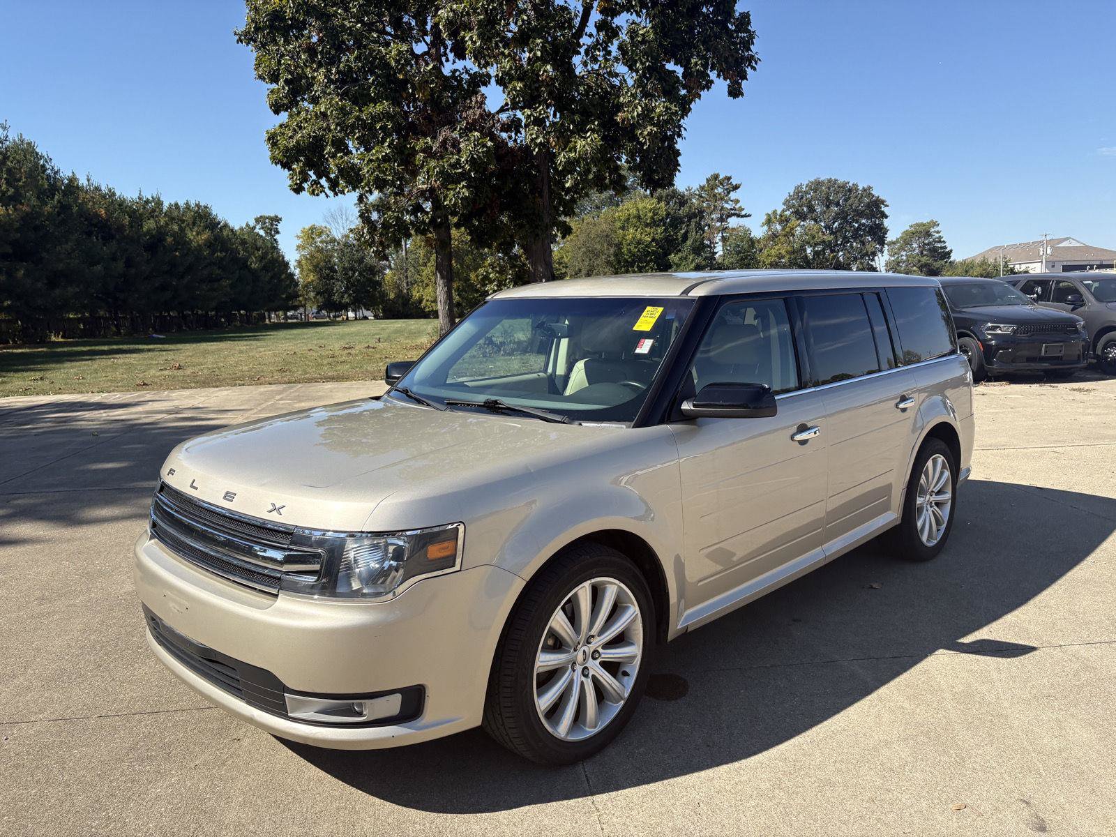 Used 2018 Ford Flex SEL w/ Equipment Group 202A FWD image 4