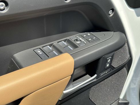 New 2026 Land Rover Defender 130 S AWD/4WD image 20