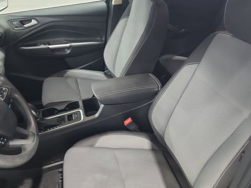 Used 2019 Ford Escape SE image 22