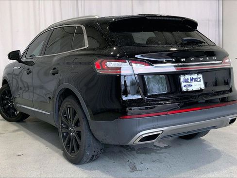 Used 2023 Lincoln Nautilus Reserve w/ Monochromatic Package image 5