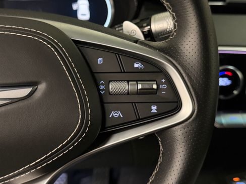 Used 2025 Genesis Electrified GV70 Advanced image 29