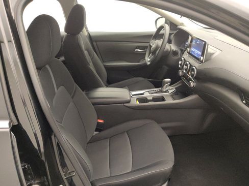 Used 2025 Nissan Sentra SV FWD image 21