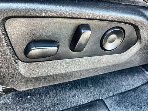 Used 2024 GMC Canyon AT4 AWD/4WD image 15