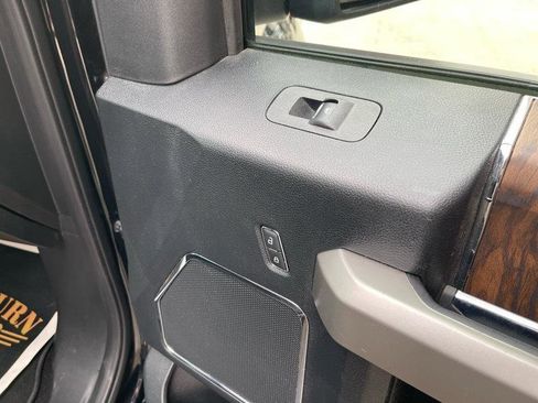 Used 2019 Ford F150 Lariat w/ Equipment Group 502A Luxury image 51