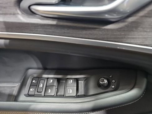 Certified 2023 Jeep Grand Cherokee Limited w/ Luxury Tech Group II image 29