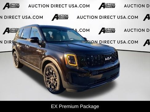Used 2022 Kia Telluride EX w/ EX Premium Package image 3