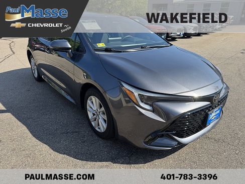 Used 2025 Toyota Corolla SE FWD image 3