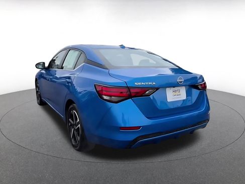 Used 2025 Nissan Sentra SV image 11