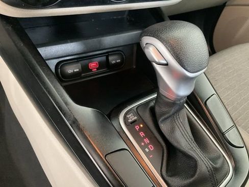 Used 2021 Kia Soul S image 11