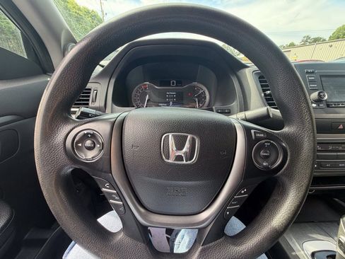 Used 2017 Honda Ridgeline RT image 12