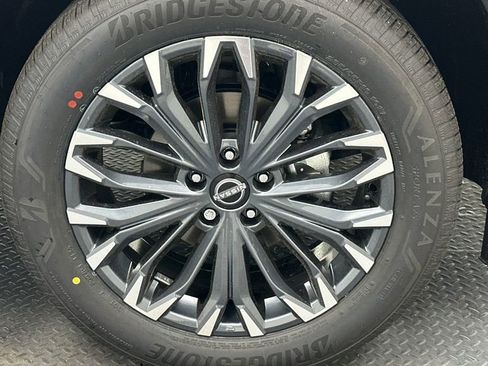 New 2026 Nissan Rogue Platinum AWD/4WD image 18