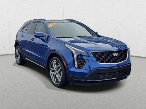 Certified 2022 Cadillac XT4 Sport w/ Enhanced Visibility Package image 3