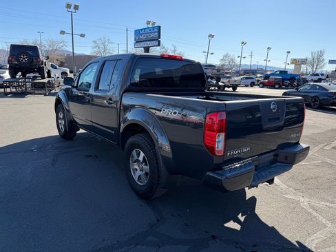 Used 2011 Nissan Frontier PRO-4X image 2