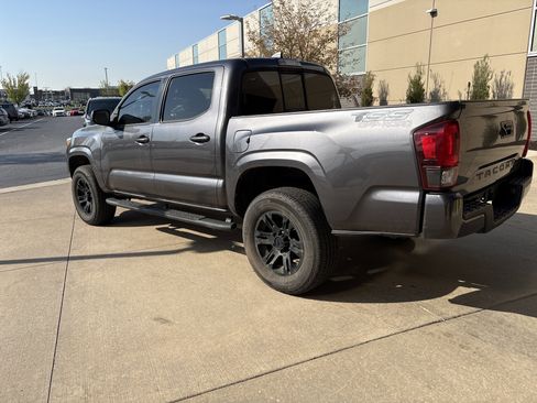 Used 2020 Toyota Tacoma SR w/ SR Convenience Package image 22