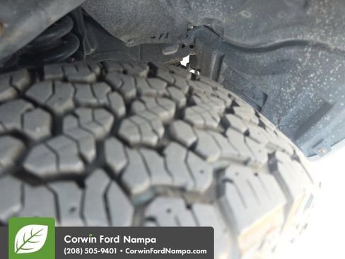 Used 2016 Toyota Tundra SR5 w/ TRD Off Road Package AWD/4WD image 6