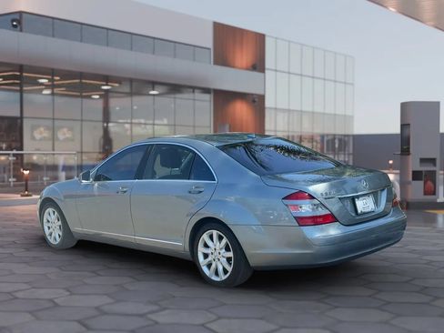 Used 2007 Mercedes-Benz S 550 image 4
