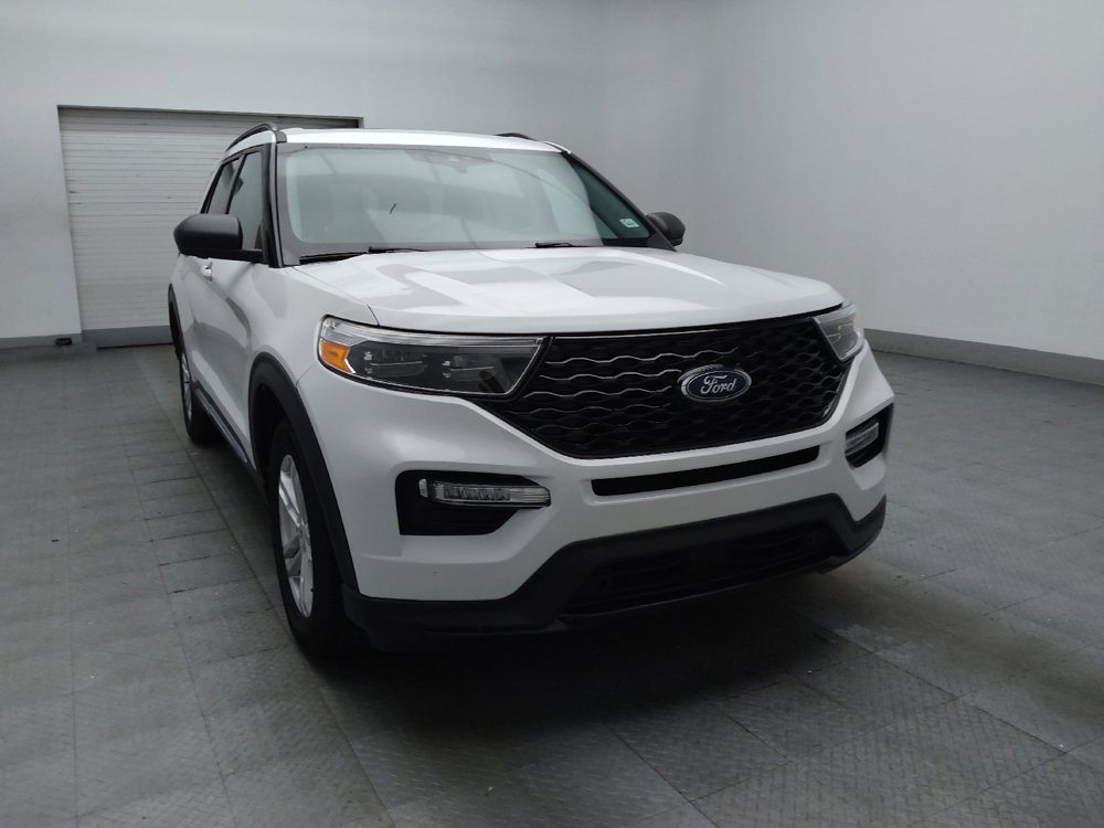 Used 2021 Ford Explorer XLT w/ Equipment Group 202A RWD image 13