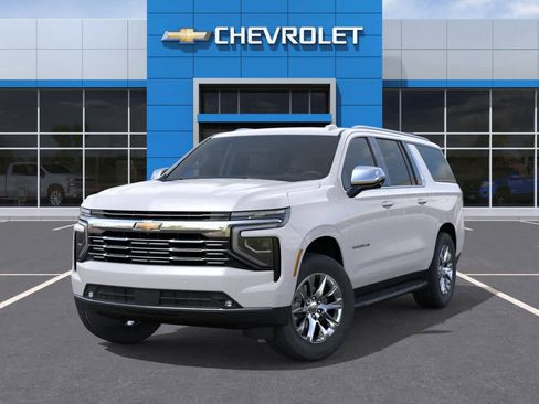 New 2025 Chevrolet Suburban Premier image 6