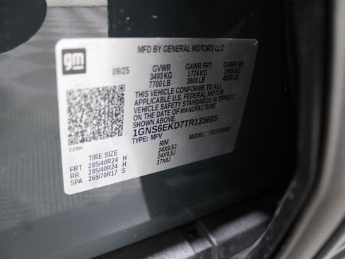 Used 2026 Chevrolet Suburban RST w/ RST Capability Package image 44