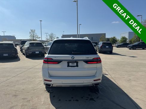 Used 2025 BMW X7 xDrive40i w/ Climate Comfort Package image 6