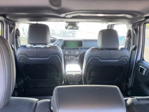 Used 2024 Jeep Wrangler High Altitude image 12