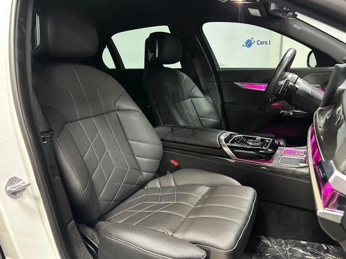 Used 2024 BMW 760i xDrive 760i xDrive Sedan 4D w/ Premium Package image 26