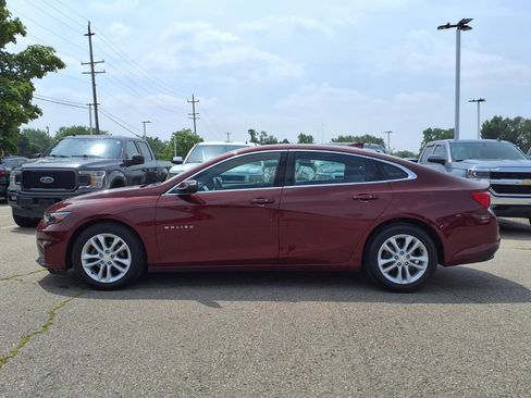 Used 2016 Chevrolet Malibu LT FWD image 7
