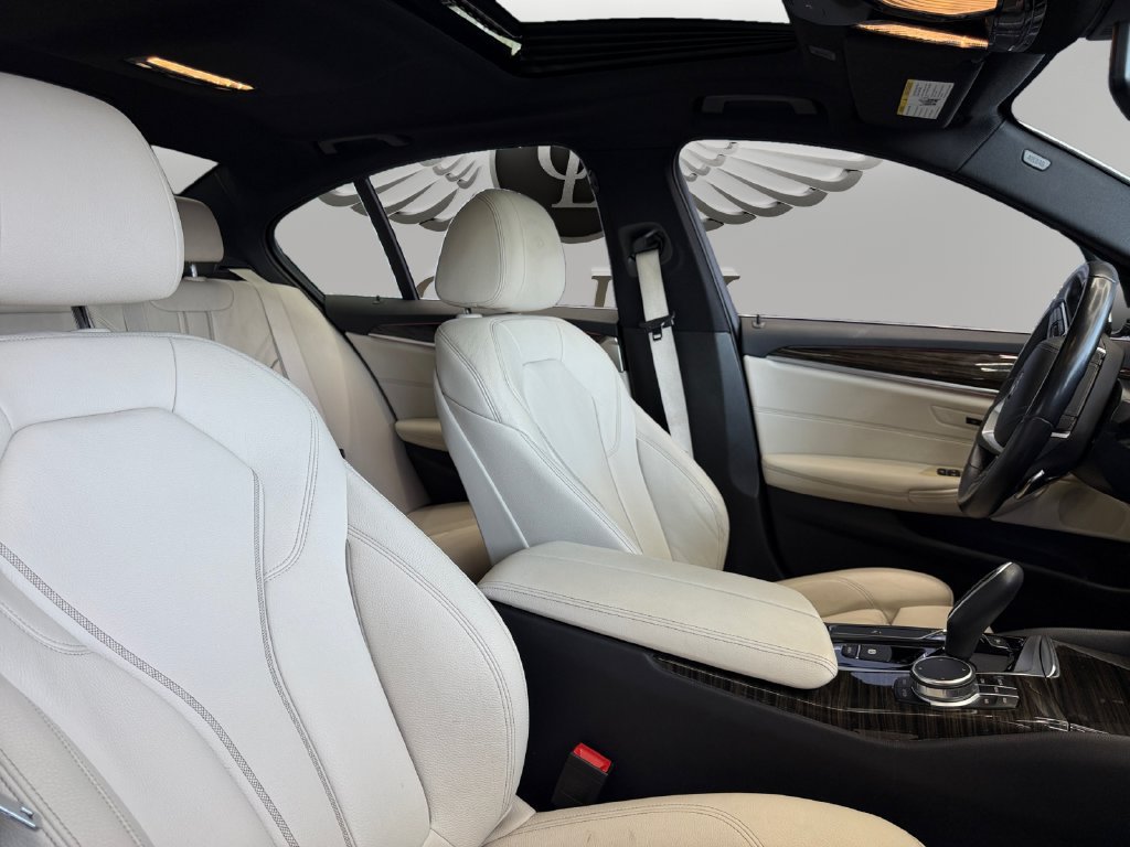 Used 2019 BMW 530i w/ Convenience Package RWD image 15