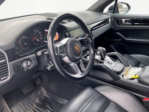 Used 2019 Porsche Cayenne image 18