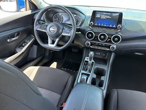 Used 2024 Nissan Sentra SV FWD image 16