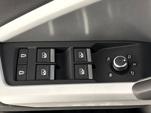 Used 2024 Audi Q3 2.0T Premium Plus w/ Premium Plus Package image 24