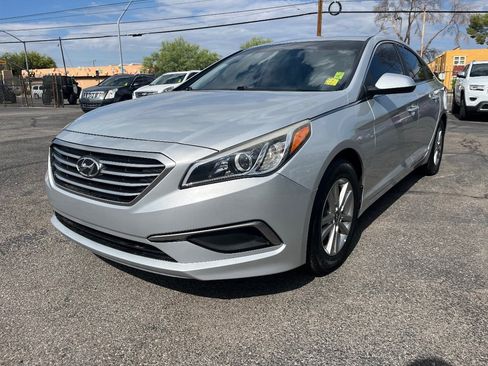 Used 2016 Hyundai Sonata SE FWD image 11
