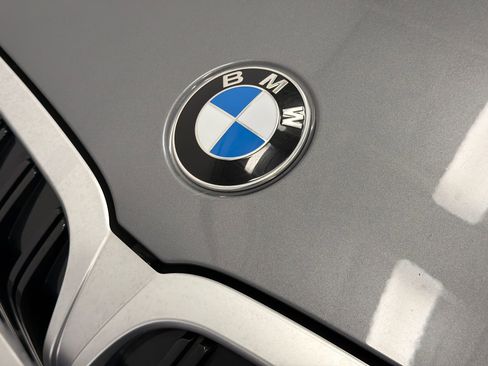Used 2025 BMW 330i xDrive Sedan AWD/4WD image 12