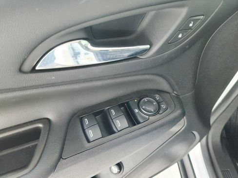 Used 2024 Chevrolet Equinox LT image 26