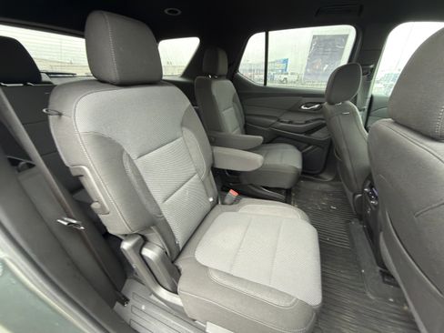 Used 2023 Chevrolet Traverse LT w/ Midnight/Sport Edition image 12
