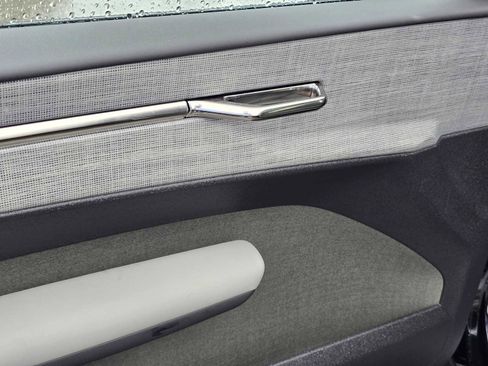 New 2026 Volvo EX30 Cross Country Ultra image 23