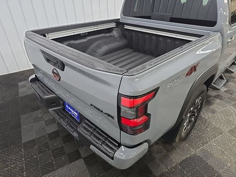 Used 2023 Nissan Frontier PRO-4X w/ Pro Convenience Package AWD/4WD image 12