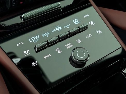 New 2026 Porsche Cayenne Coupe AWD/4WD image 33