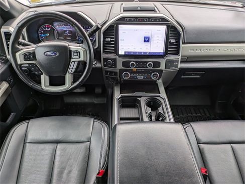 Certified 2022 Ford F250 Lariat w/ Black Appearance Package image 15