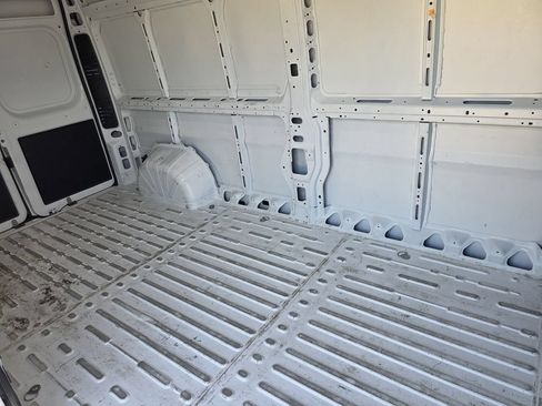Used 2025 RAM ProMaster 2500 w/ Convenience Group FWD image 23