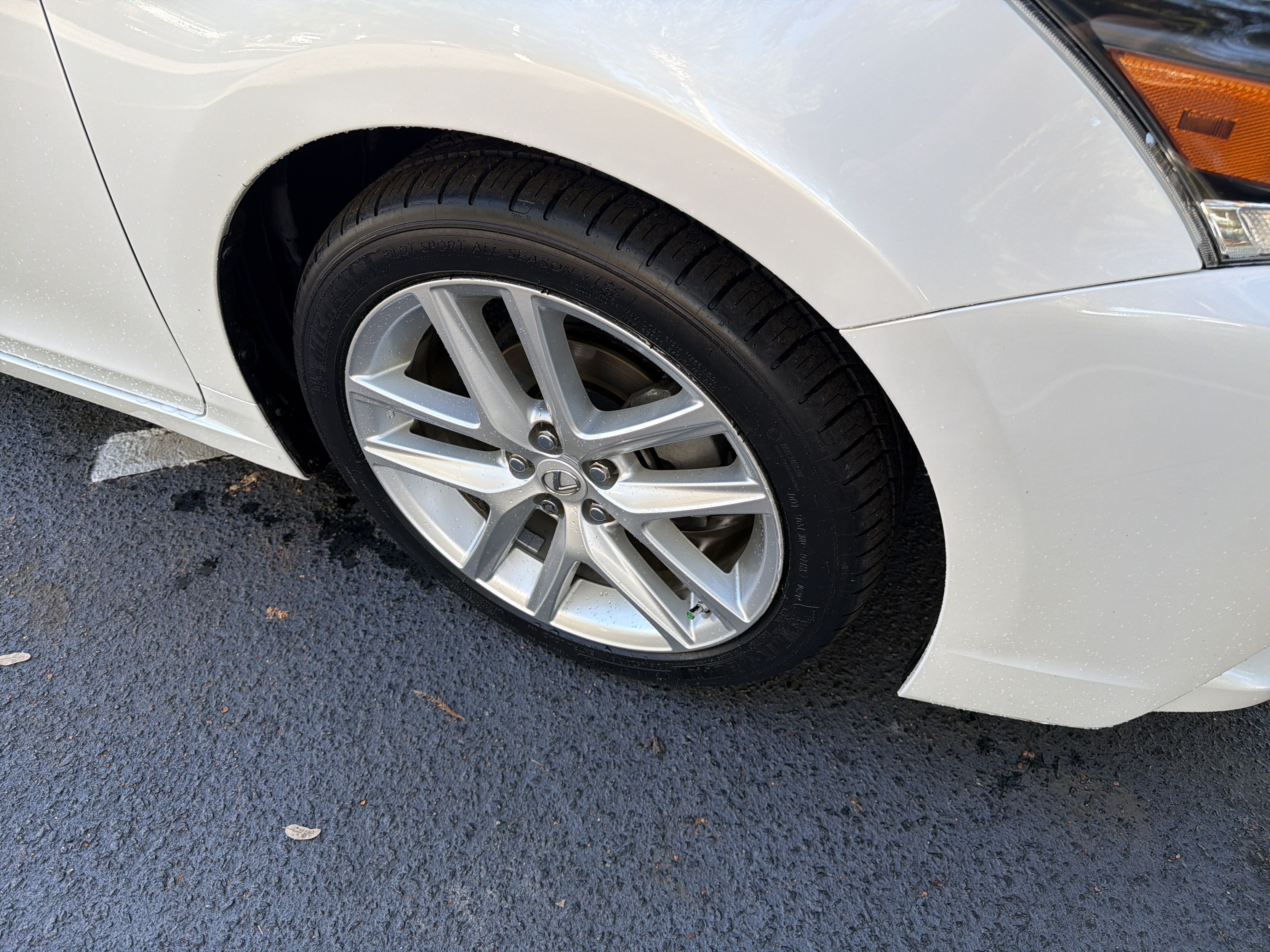 Used 2015 Lexus CT 200h w/ Navigation Package FWD image 11