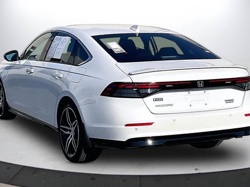 Used 2024 Honda Accord Touring image 7