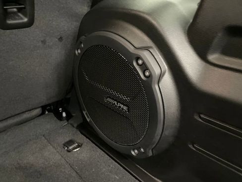 Used 2022 Jeep Wrangler Unlimited Sahara image 27