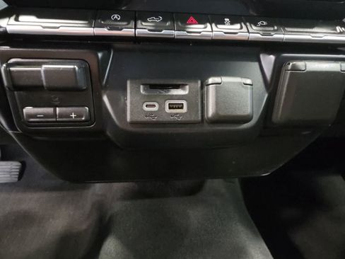 Used 2021 Chevrolet Silverado 1500 LT w/ True North Edition Plus AWD/4WD image 24